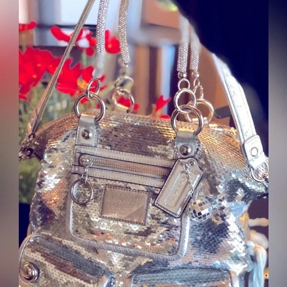 Auth Coach Poppy Silver Sequin Spotlight Tote Bag Medium Great Condition Vintage - Picture 5 of 17